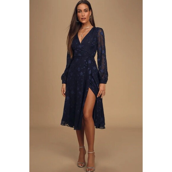 NWT Lulu’s Evening Of Elegance Wrap Midi Dress Floral XS Navy Blue - Picture 1 of 12